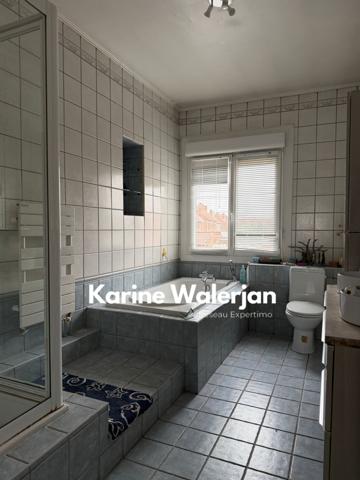 Courrières (62710) MAISON INDIVIDUELLE 217 M2 - SEMI PLAIN PIED - VOLUMES - 6 CHAMBRES - POSSIBLE PROFESSION LIBERALE - JARDIN