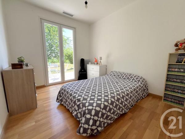 Maison à vendre  5 pièces - 104 m 2   ST QUENTIN DE BARON  - 33