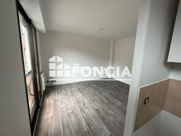 Location Studio 23.1 m² - 11 RUE VICTOR HUGO Rouen 76000
