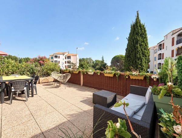 CENTRE VILLE  À PIED/ AU CALME/ GRANDE TERRASSE