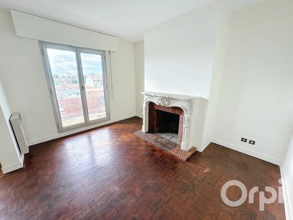 Appartement à vendre    5 pièces • 91,26 m2 Clamart