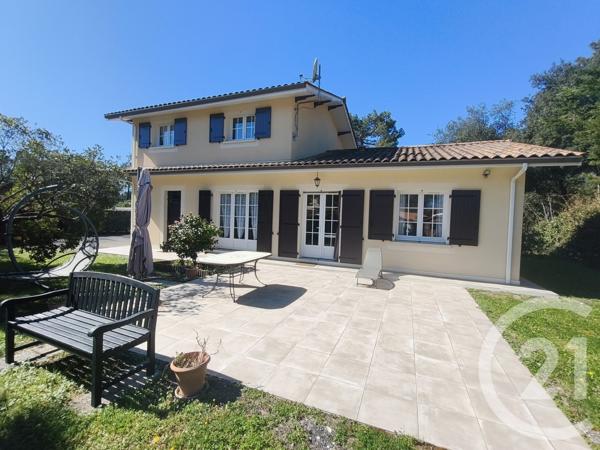 Maison à vendre  5 pièces - 116,53 m 2   SOULAC SUR MER  - 33