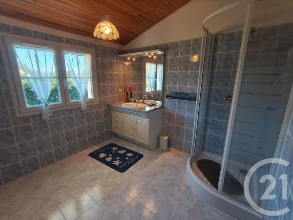 Maison à vendre  5 pièces - 116,53 m 2   SOULAC SUR MER  - 33