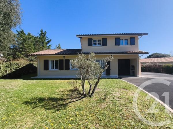 Maison à vendre  5 pièces - 116,53 m 2   SOULAC SUR MER  - 33