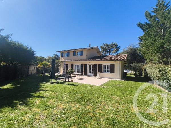 Maison à vendre  5 pièces - 116,53 m 2   SOULAC SUR MER  - 33