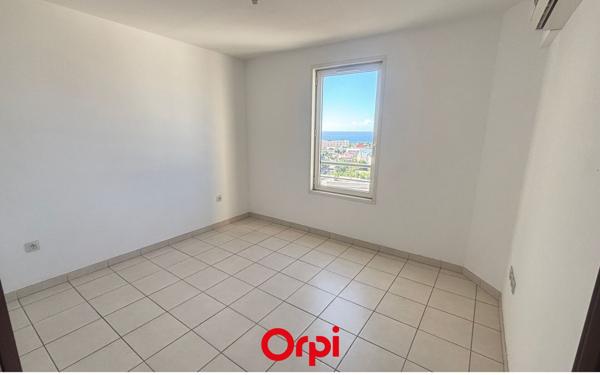 Appartement à vendre    3 pièces • 54,95 m2 Saint-Denis