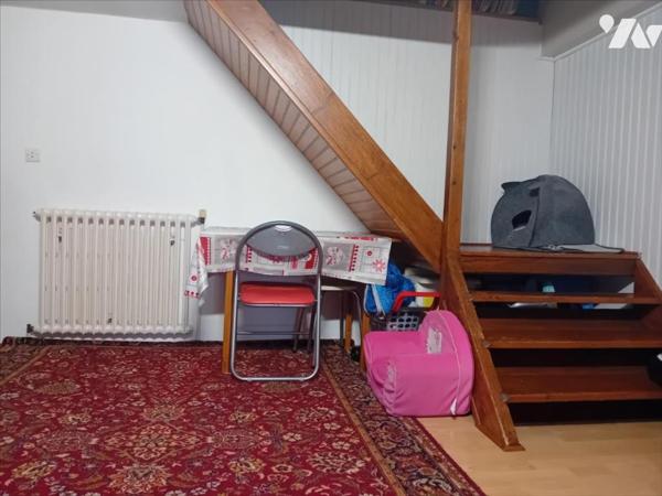 Changé, maison de bourg en coeur de village.