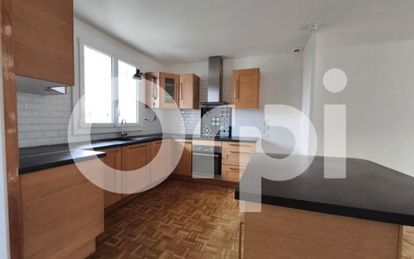 Maison à vendre    4 pièces •  Compiègne