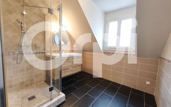 Maison à vendre    4 pièces •  Compiègne