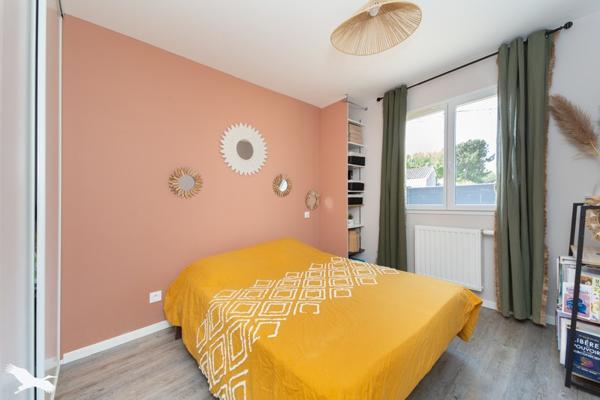 Maison à louer 920 € CC St-Savin 4 p 93 m² DPE C