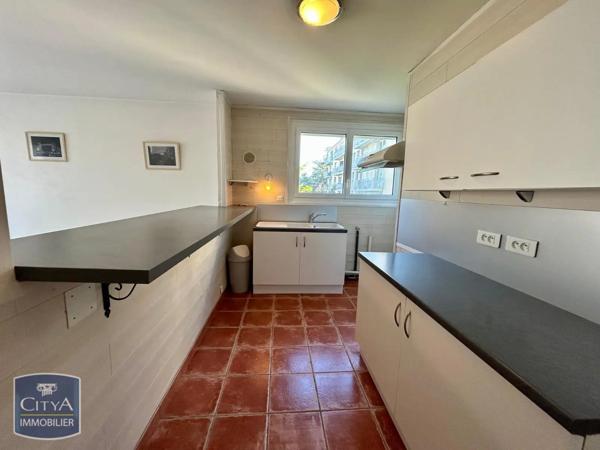Appartement à louer 2 pièces 46.62m² Joué-lès-Tours (37300)