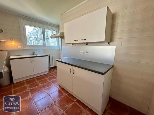 Appartement à louer 2 pièces 46.62m² Joué-lès-Tours (37300)