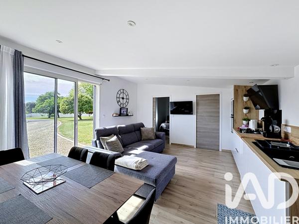 Maison à vendre 9 pièces 242 m² Roullet-Saint-Estèphe