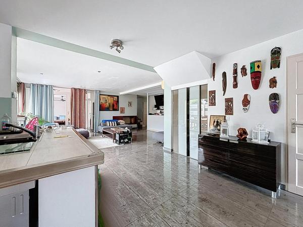 Appartement T5 en duplex - piscine - Eysines centre