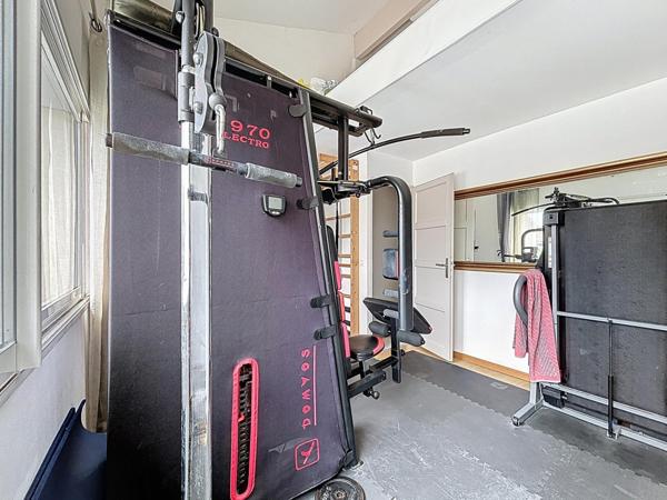 Appartement T5 en duplex - piscine - Eysines centre