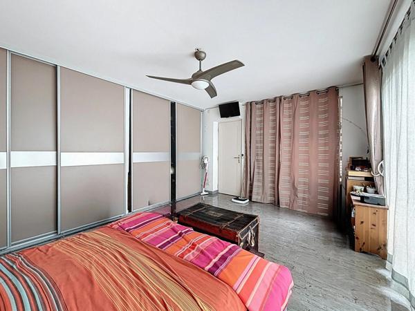 Appartement T5 en duplex - piscine - Eysines centre