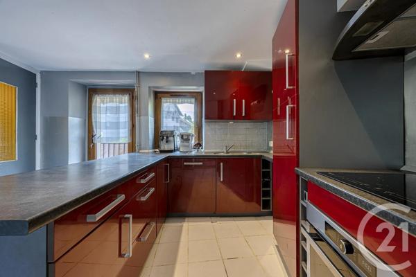 Appartement F5 à vendre  5 pièces - 92,14 m 2   RUMILLY  - 74