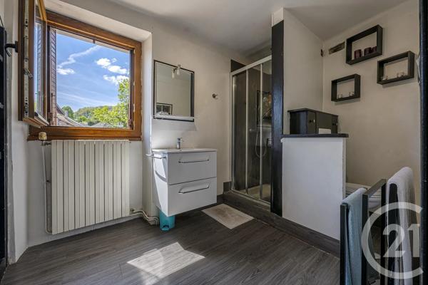 Appartement F5 à vendre  5 pièces - 92,14 m 2   RUMILLY  - 74