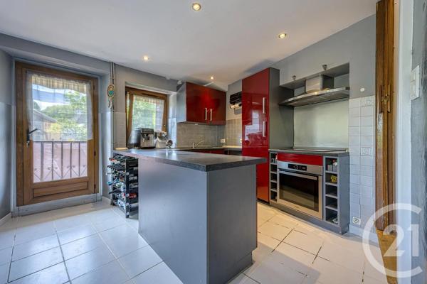 Appartement F5 à vendre  5 pièces - 92,14 m 2   RUMILLY  - 74