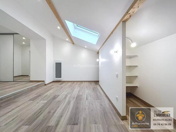 Location Maison 4 pièces 187 m2 à Bourgoin-Jallieu