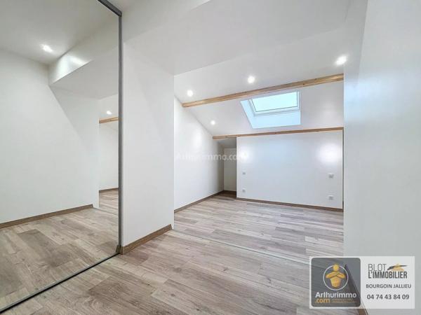 Location Maison 4 pièces 187 m2 à Bourgoin-Jallieu