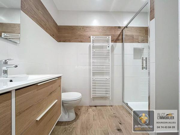 Location Maison 4 pièces 187 m2 à Bourgoin-Jallieu
