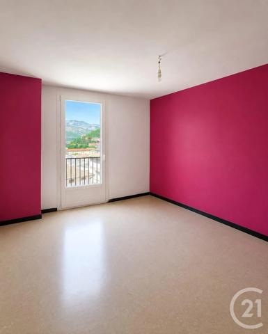 Appartement à vendre  4 pièces - 72 m 2   DIGNE LES BAINS  - 04