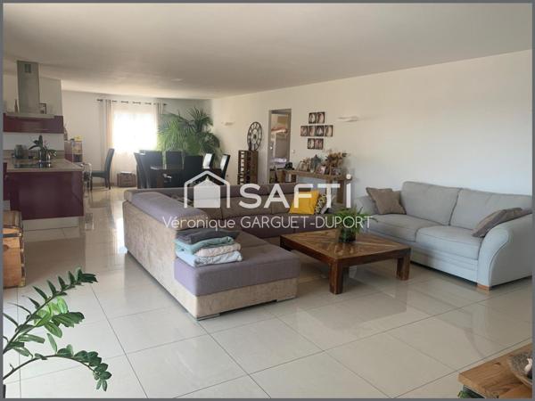 Villa plain-pied, 151m2, dépendances sur 1758 m² de terrain