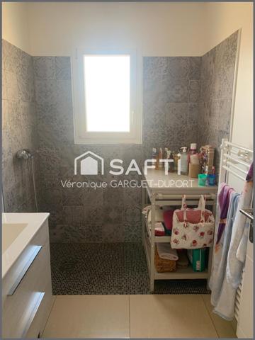 Villa plain-pied, 151m2, dépendances sur 1758 m² de terrain