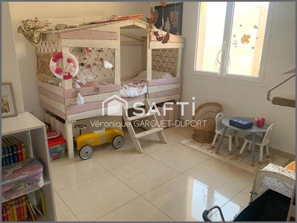 Villa plain-pied, 151m2, dépendances sur 1758 m² de terrain