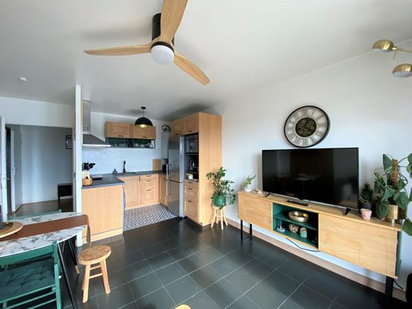 F3 Métro Pte de Paris 6ème et dernier étage