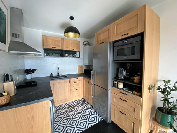 F3 Métro Pte de Paris 6ème et dernier étage