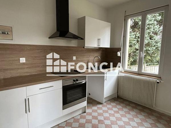 Location Appartement 3 pièces 51.8 m² - 23 RUE DES RESERVOIRS Chartres 28000