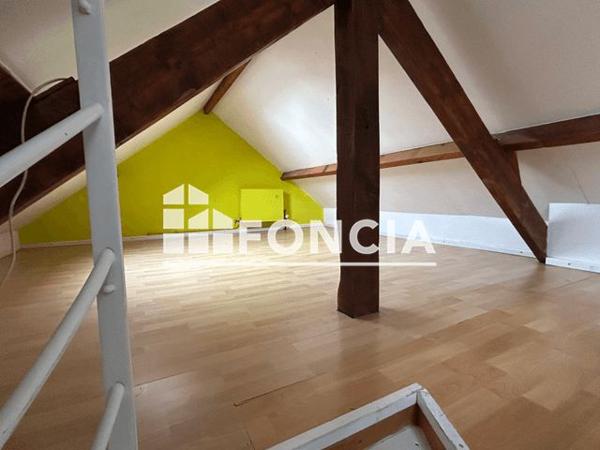 Location Appartement 3 pièces 51.8 m² - 23 RUE DES RESERVOIRS Chartres 28000