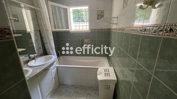 Maison
         4 pièces
        - 75 m² Exclusivité 360 000 € *