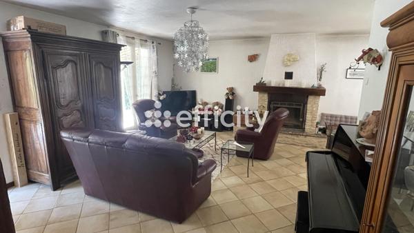 Maison
         4 pièces
        - 75 m² Exclusivité 360 000 € *
