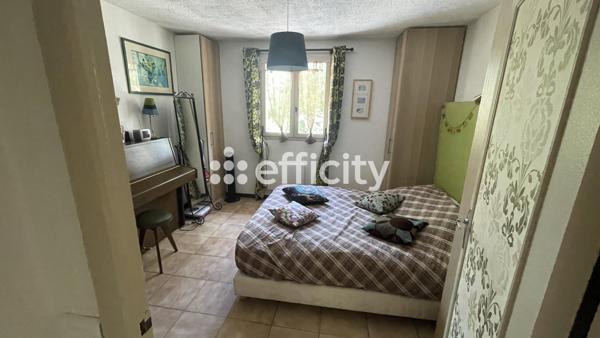 Maison
         4 pièces
        - 75 m² Exclusivité 360 000 € *