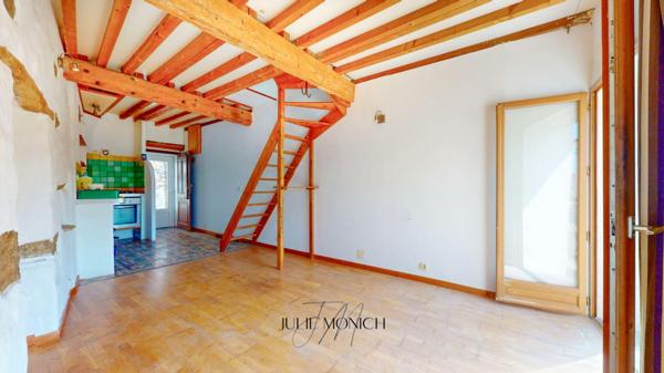MAISON DE VILLAGE AVEC GARAGE