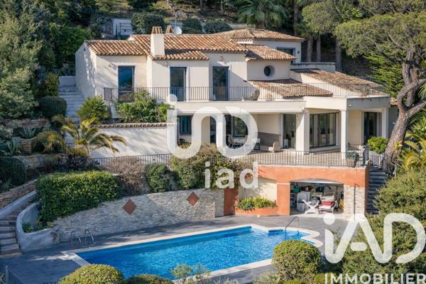 Maison à vendre 7 pièces 242 m² Sainte-Maxime