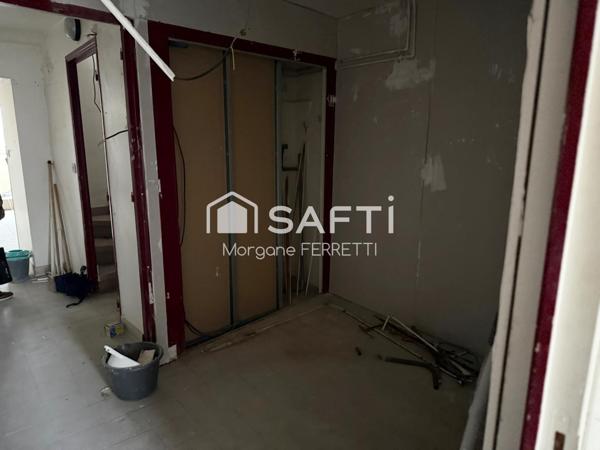 IMMEUBLE À RÉNOVER