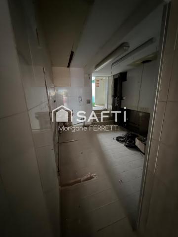 IMMEUBLE À RÉNOVER