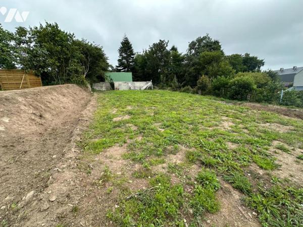 TERRAIN CONSTRUCTIBLE BRANVILLE-HAGUE