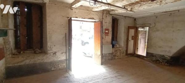 Immeuble de 3 plateaux à rénover