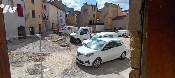 Immeuble de 3 plateaux à rénover