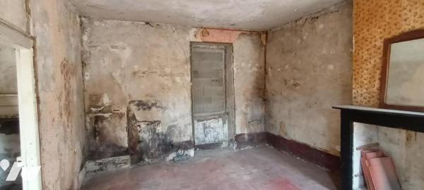 Immeuble de 3 plateaux à rénover