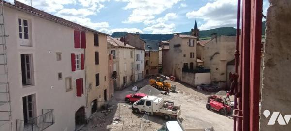 Immeuble de 3 plateaux à rénover