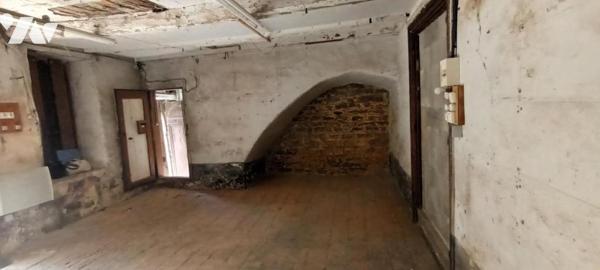 Immeuble de 3 plateaux à rénover