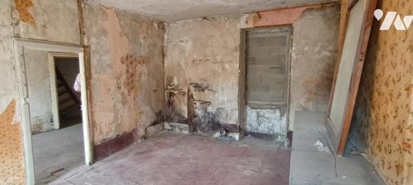 Immeuble de 3 plateaux à rénover
