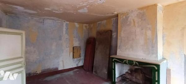 Immeuble de 3 plateaux à rénover
