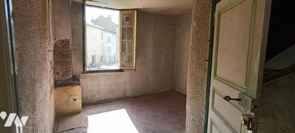 Immeuble de 3 plateaux à rénover